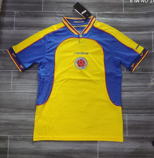 Colombia 2001 Retro Home